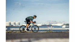 BBB AeroTech S.s. -Fahrradhelme Elegant magasin az BBB AeroTech ss 4 black 227140 551ee31b e02b 4eda 960a c76afb8699ab