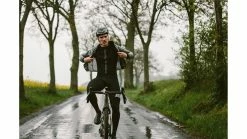 Biehler DEFENDER REFLECTIVE RAIN JA -Fahrradhelme Elegant magasin az Biehler DEFENDER REFLECTIVE RAIN JA 7 silverreflective 227585